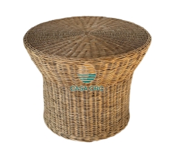 Relaxing rattan table