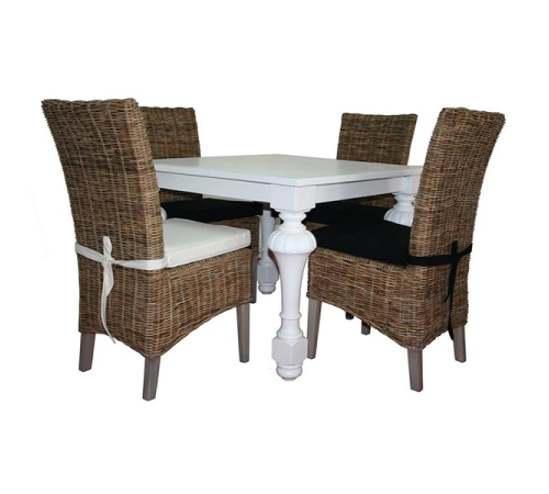 Table and chair set with luxurious rattan chairs