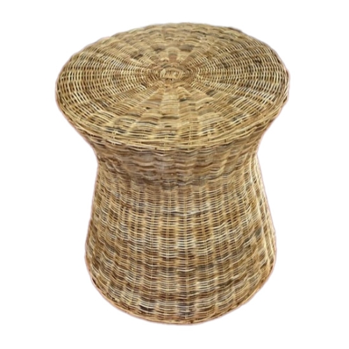 Casa rattan table